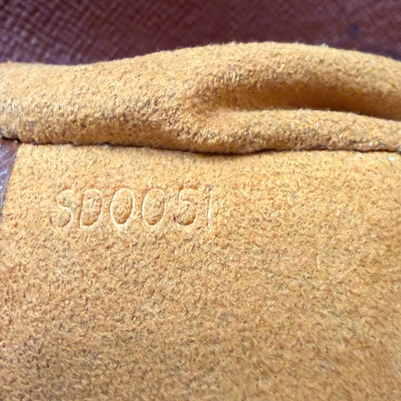 Louis Vuitton Brown and Tan Monogram Shoulder Bag - Picture 8 of 11